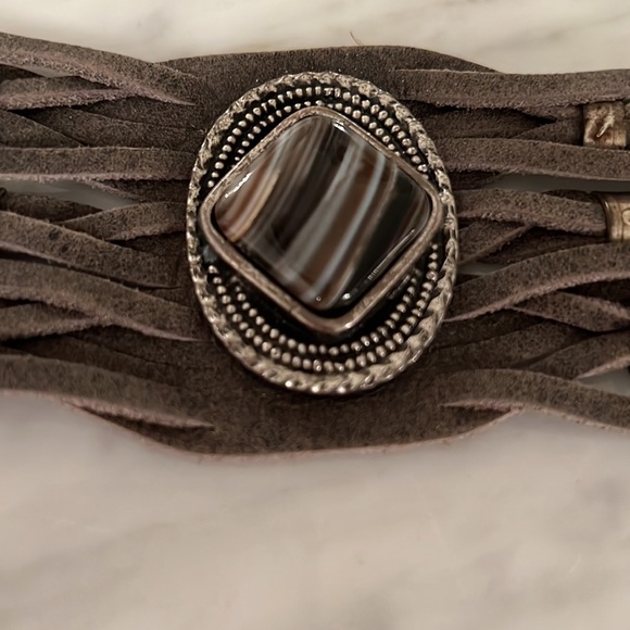 LeatherRock Suede Striped Black Onyx cuff bracelet - Picture 2 of 4